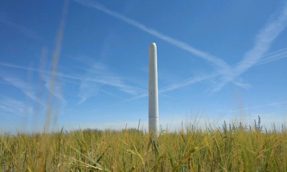 Vortex Bladeless wind turbine